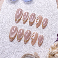 Golden Tri-Petal Cat Eye